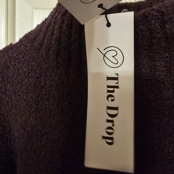 Elegant Plum Crew Neck Sweater - Picture 4 of 5